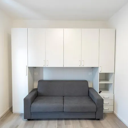 Prestige House 6 Vendégház Scalea
