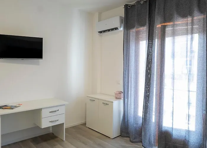 Prestige House 6 Scalea