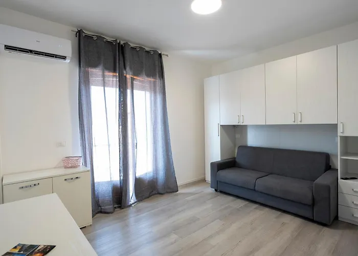 Prestige House 6 Scalea